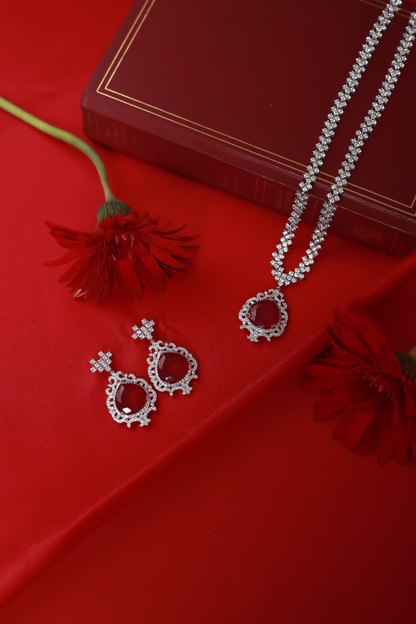 Ira Artificial Diamond Set