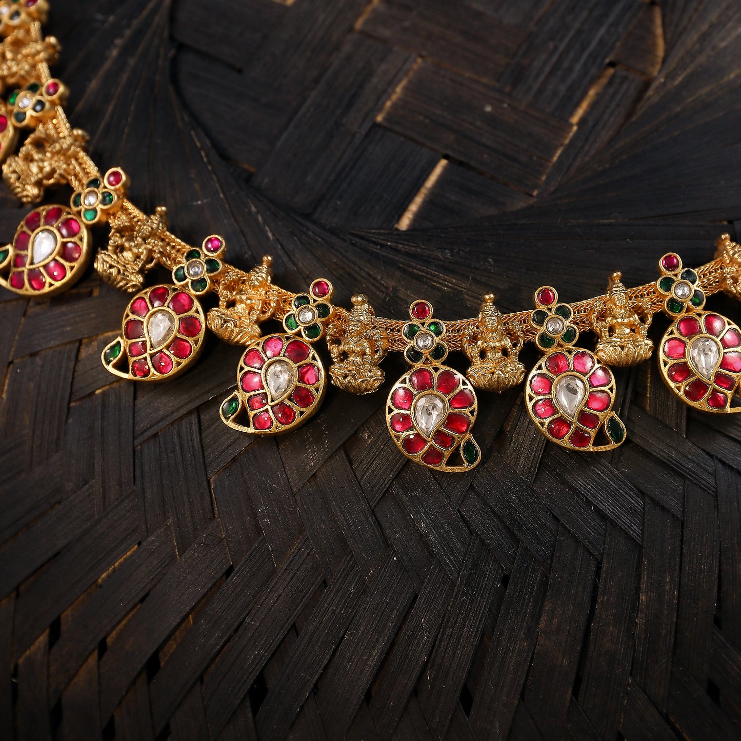 Tarang Kundan Necklace