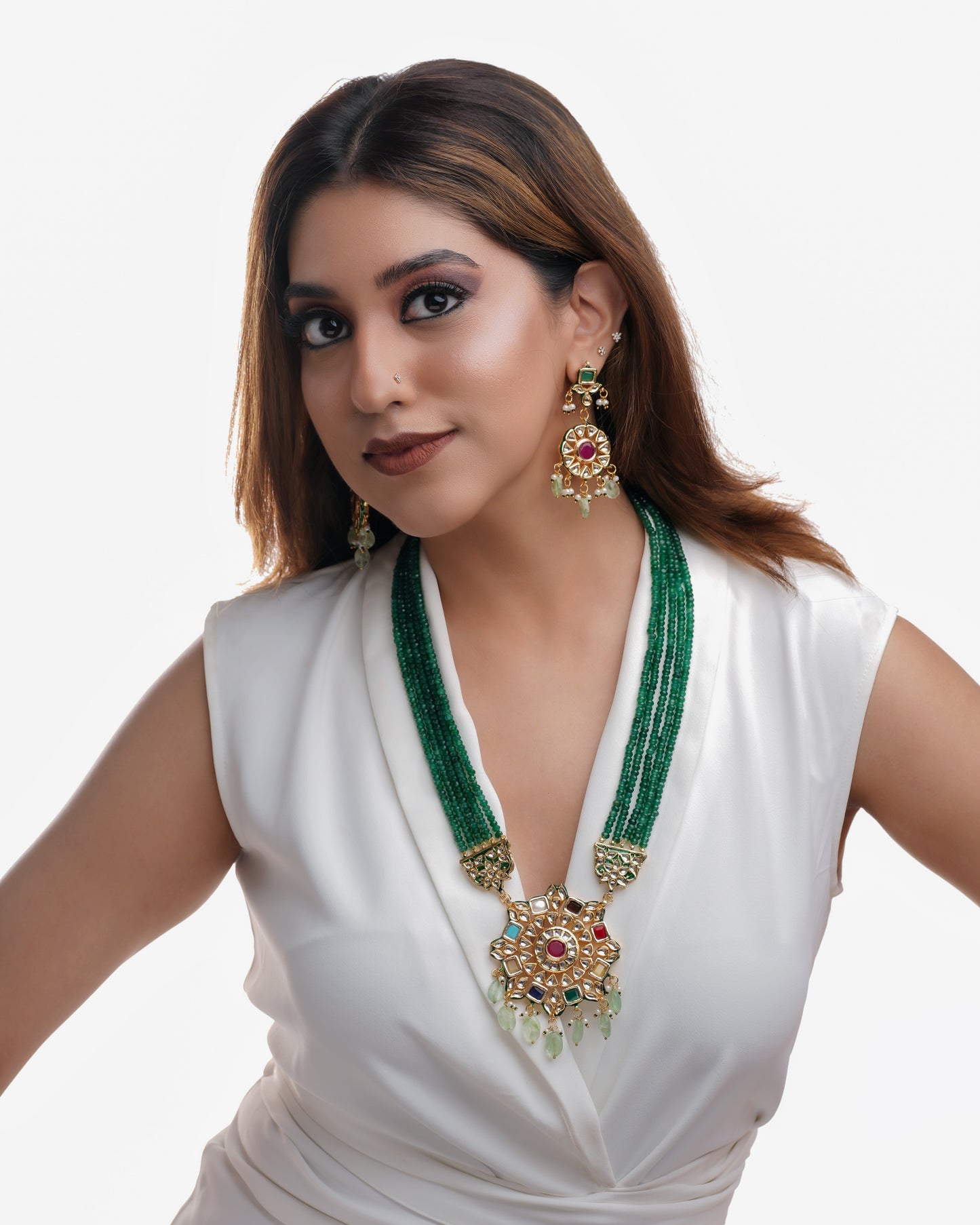 Esme Navratan Kundan Set