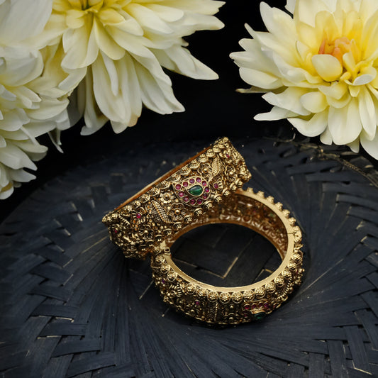 Kritika Antique Bangle