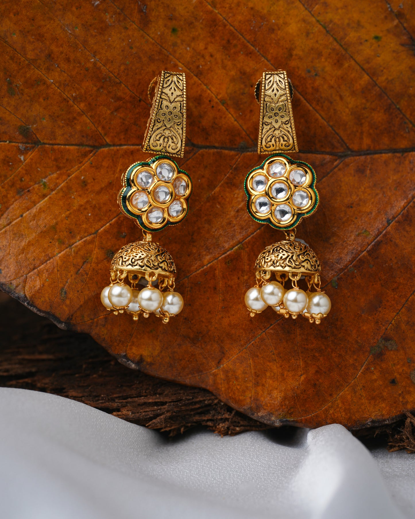 Zaina Kundan Set