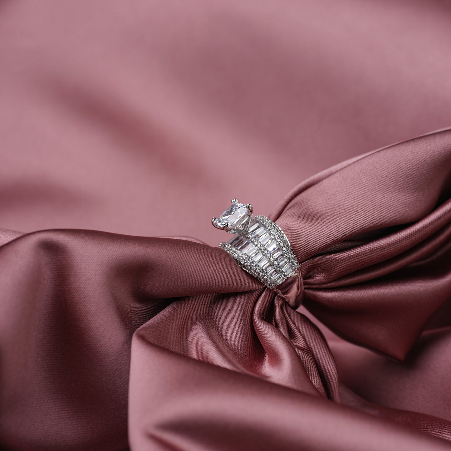Aureli Artificial Diamond Ring